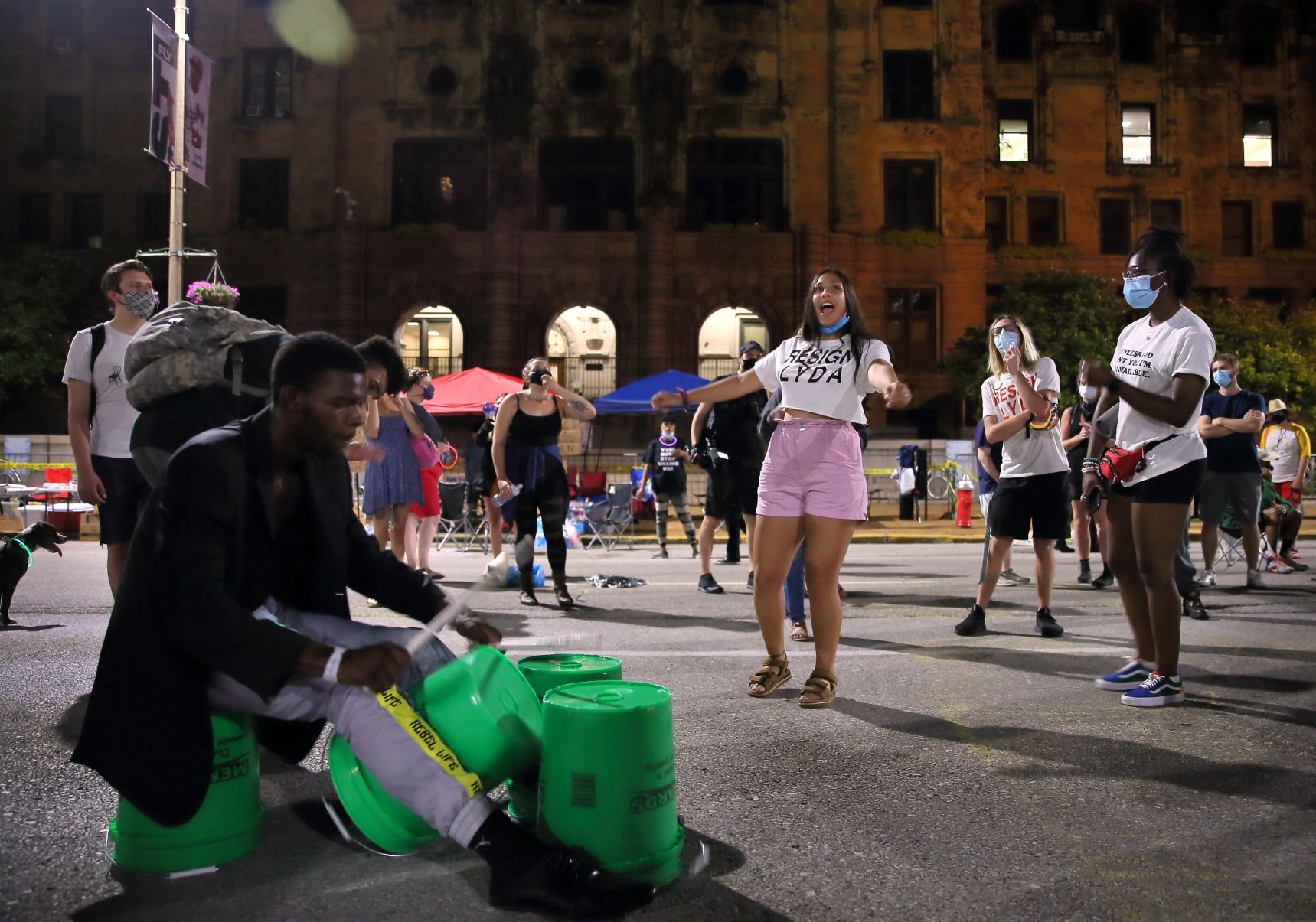 St. Louis protesters continue calls for Mayor Krewson to resign